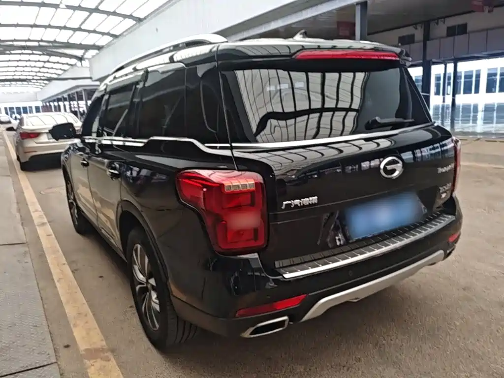 GAC Trumpchi GS8 320 T 2 WD Luxury Connected (7-seat)