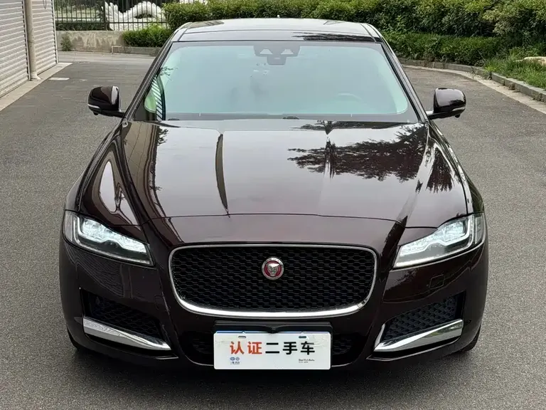 Jaguar XFL XFL 2.0 T 250 PS Premium