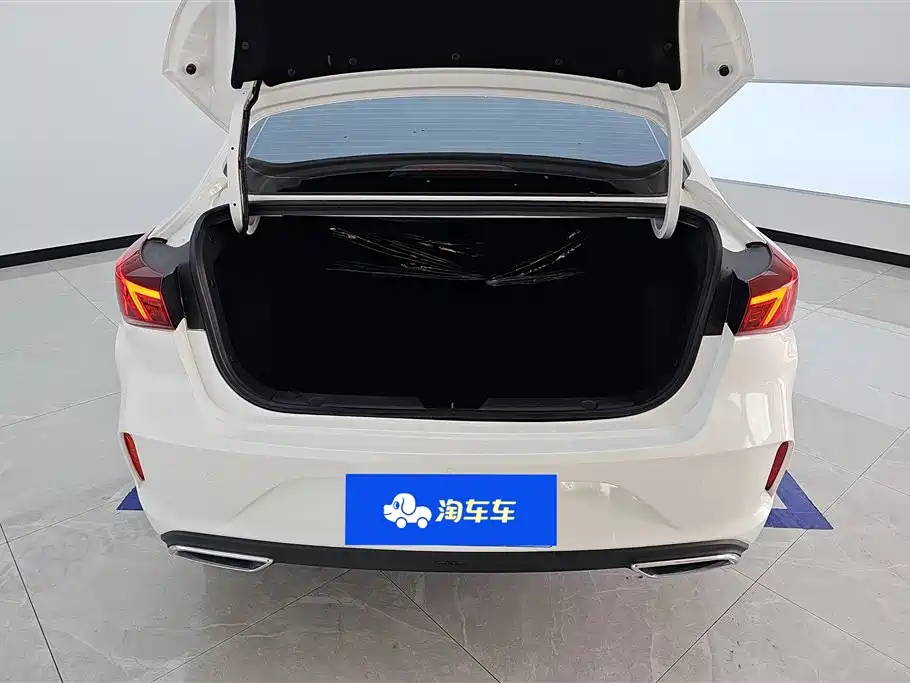 Eado PLUS 1.4 T DCT High Energy