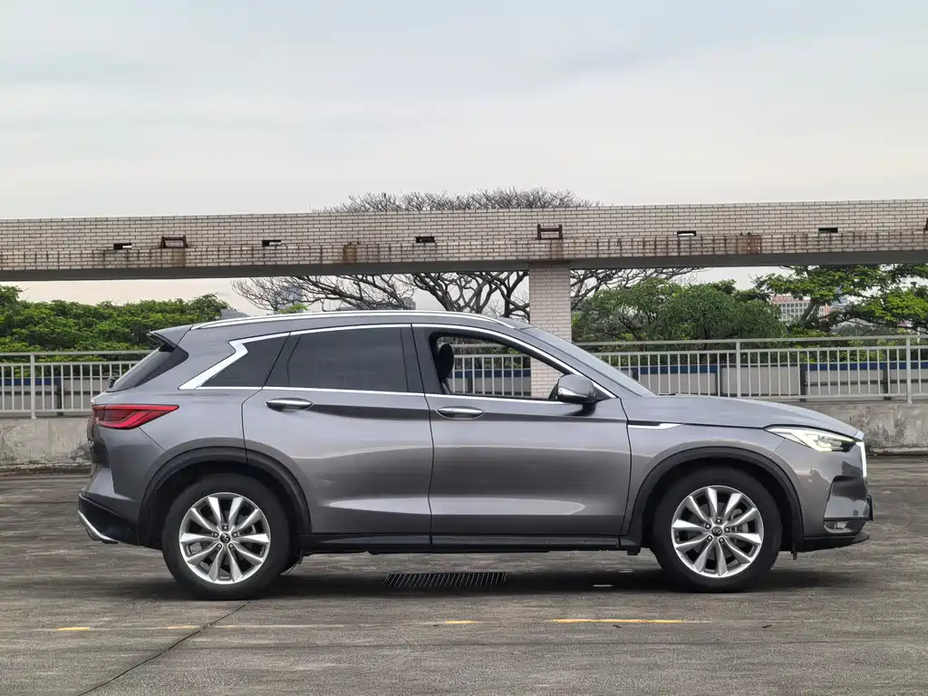 Infiniti QX50 2.0 T 4 WD Elite