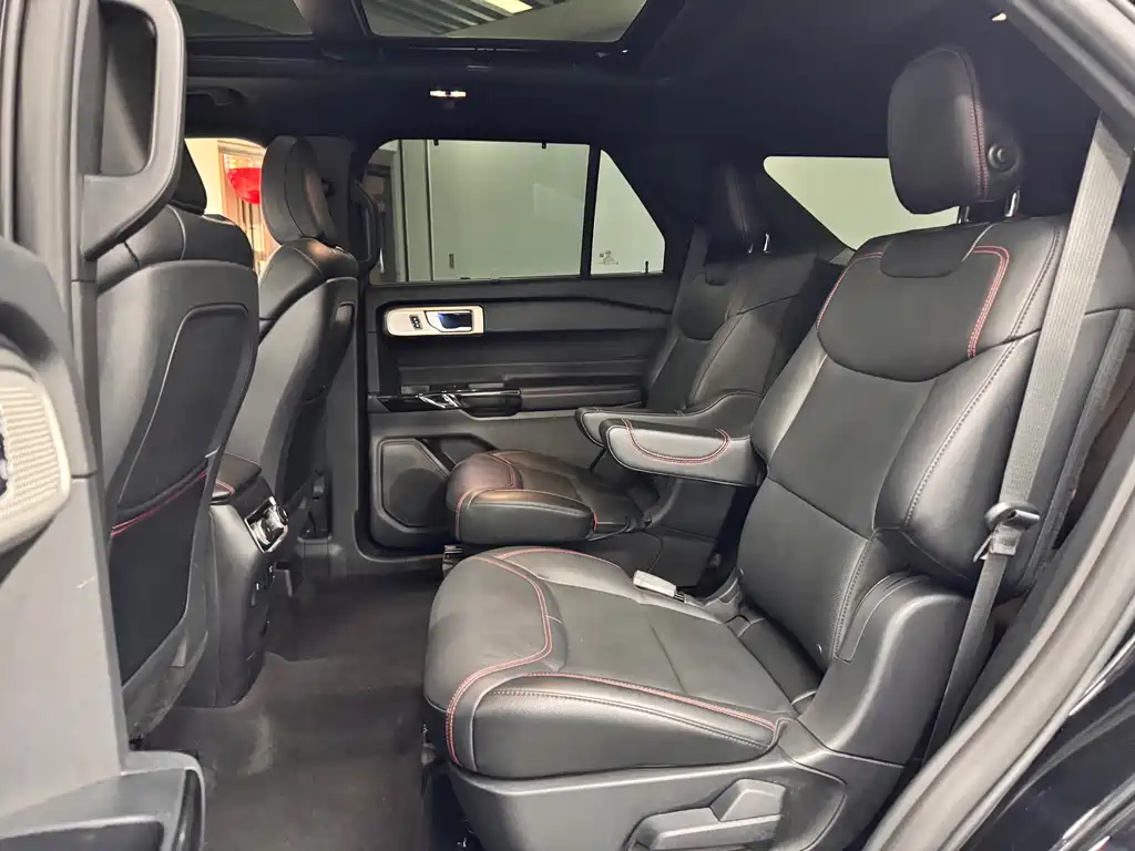 Explorer EcoBoost 285 4 WD Sport ST-LINE 6-seat