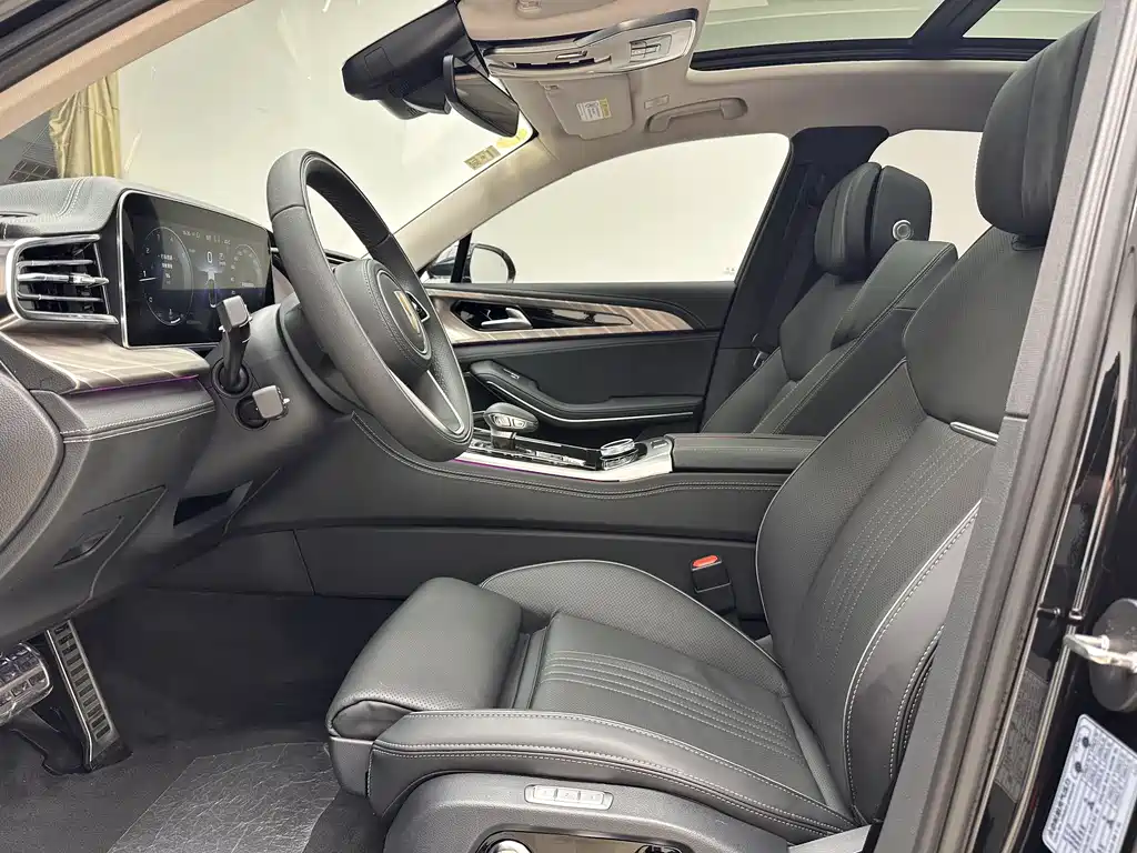 Hongqi H9 2.0 T Connected Flagship Enjoyment