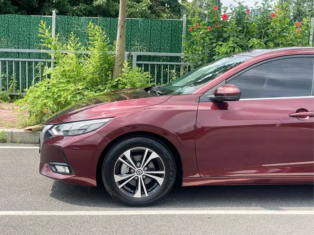 Sylphy Facelift 1.6 L XL CVT Joy