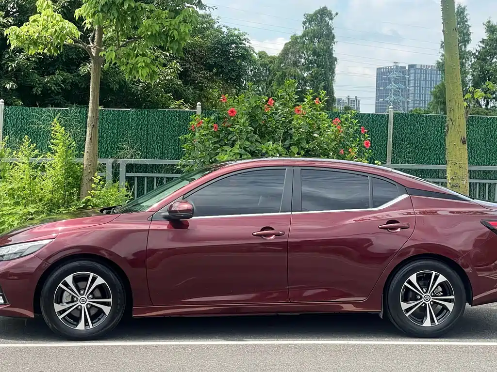 Sylphy Facelift 1.6 L XL CVT Joy