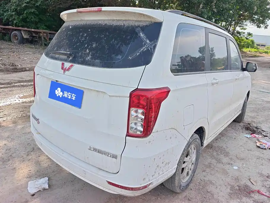 Wuling Hongguang 1.5 L S Comfort CN-VI LAR