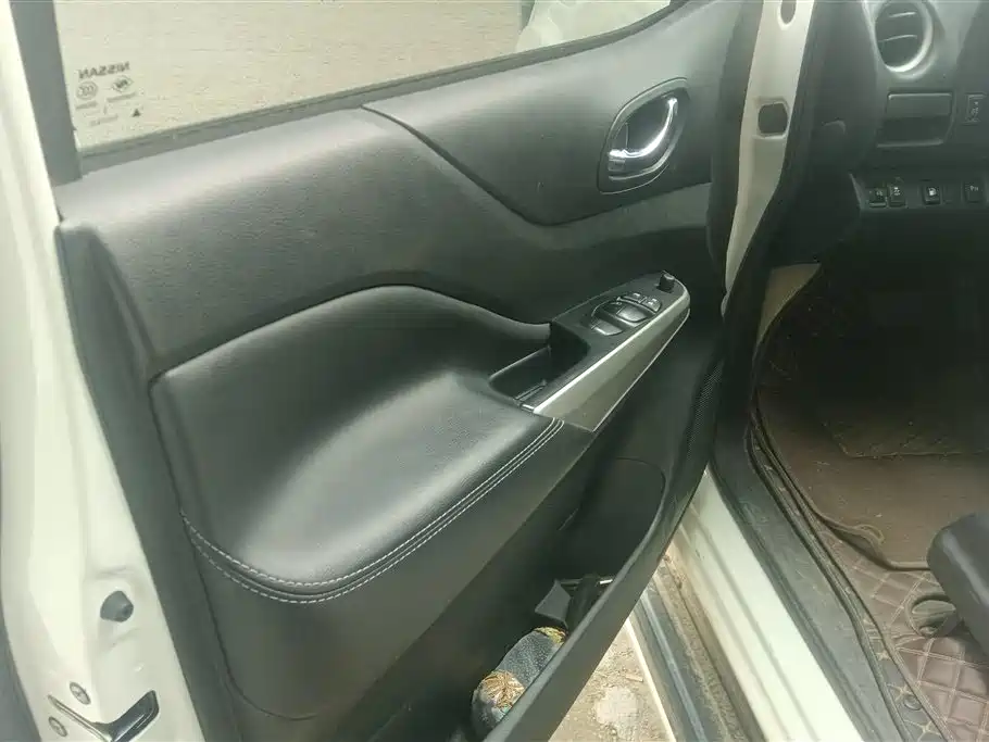 Terra 2.5 L XL Upper 4 WD Auto 4 WD Luxury