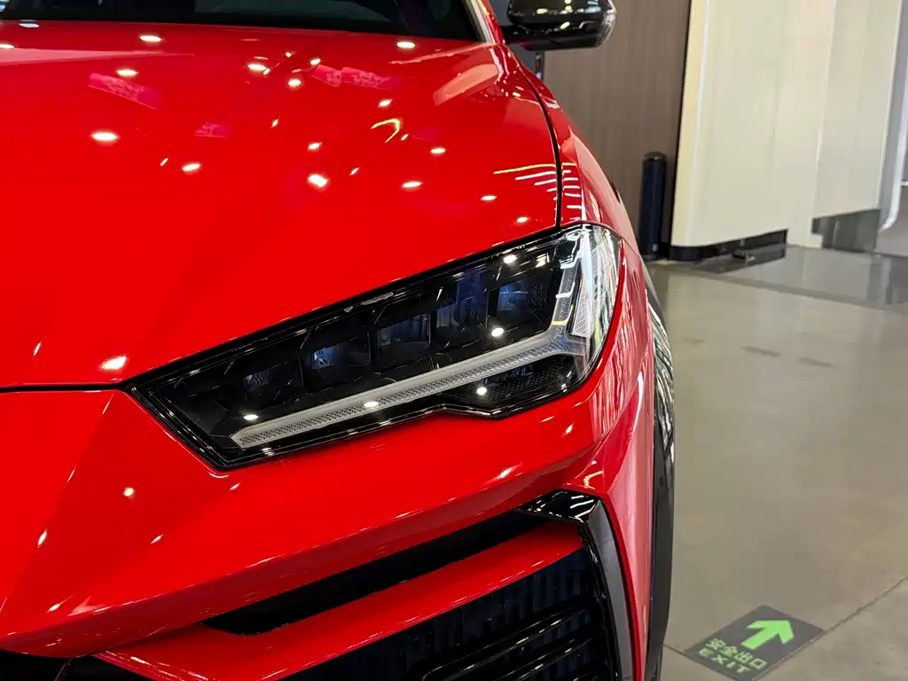 Urus 4.0 T V8