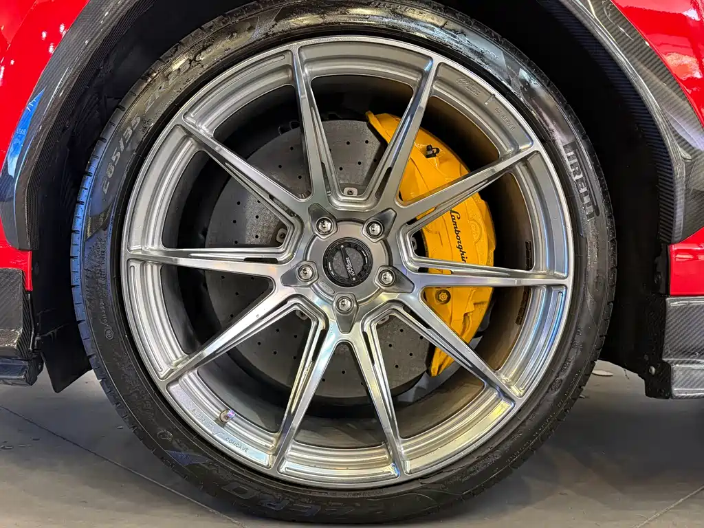 Urus 4.0 T V8