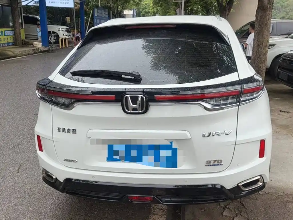 Honda UR-V 370 TURBO 4 WD Premium