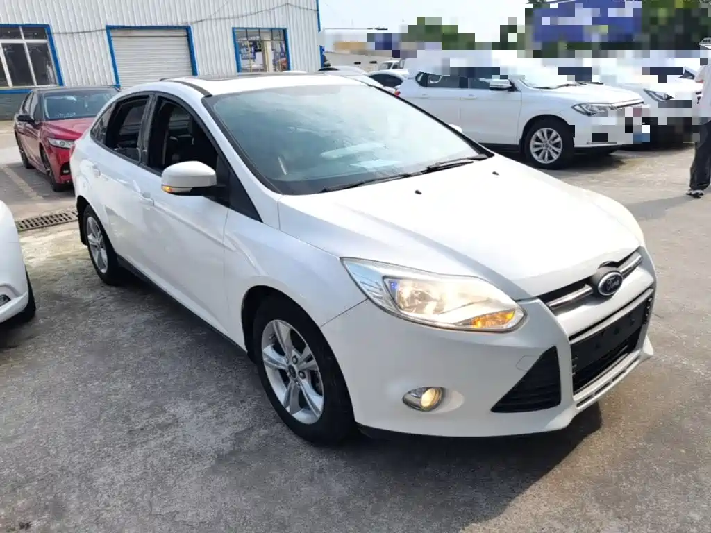 Focus Sedan 1.6 L Auto Style