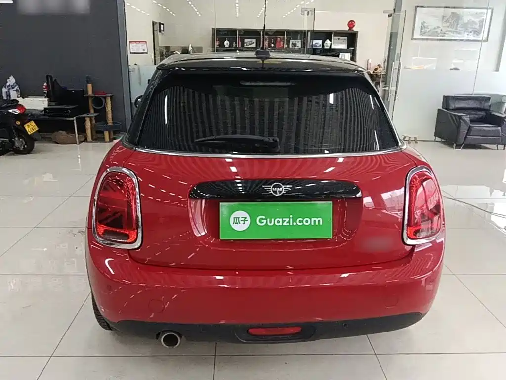 MINI MINI 2020款 1.5 T COOPER 经典派 五门版