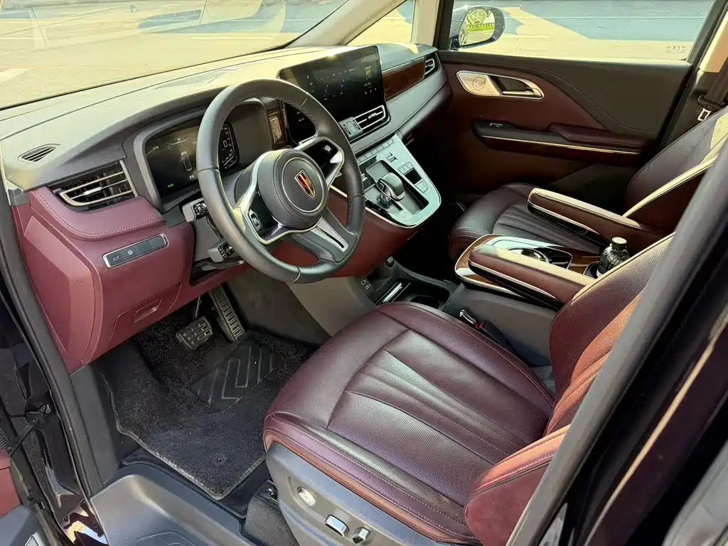 Hongqi HQ9 2.0 T Connected Flagship