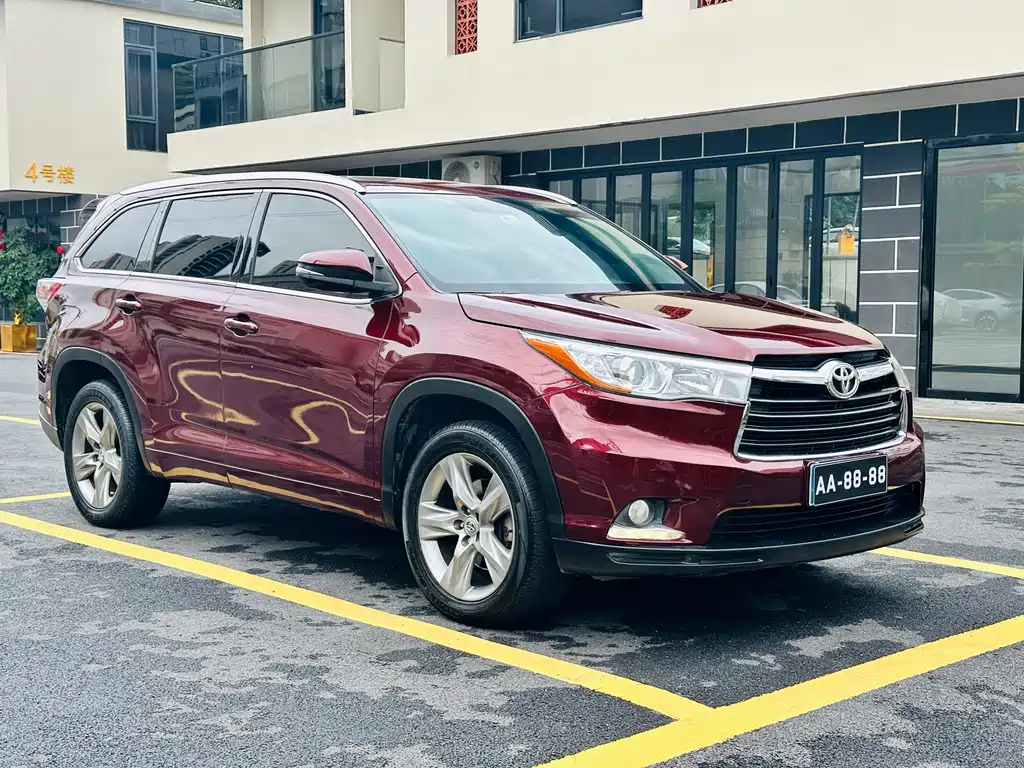 Highlander 2.0 T 4 WD Luxury 7-seat