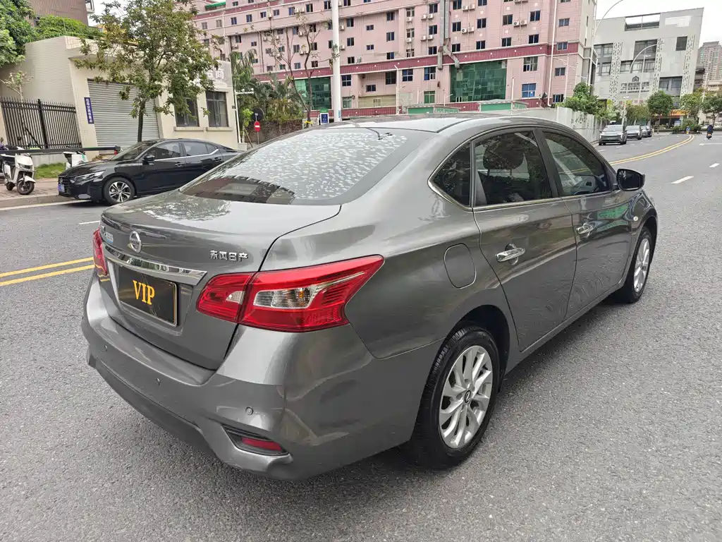 Sylphy Facelift Classic 1.6 XL CVT Luxury