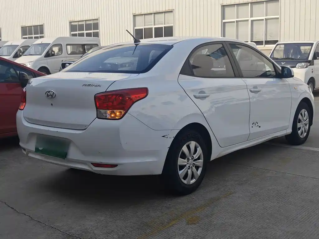 Accent 1.4 L Manual GL Refreshed