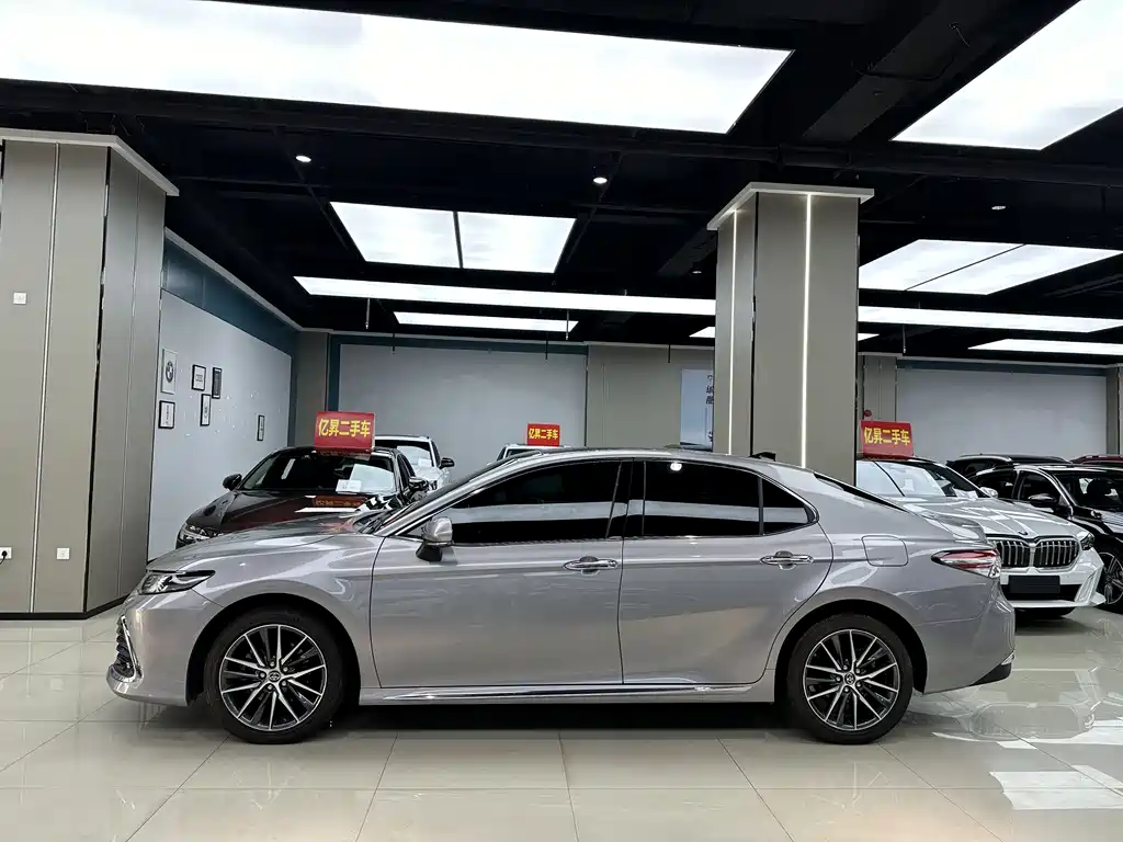 Camry Dual Engine 2.5 HG Distinguished