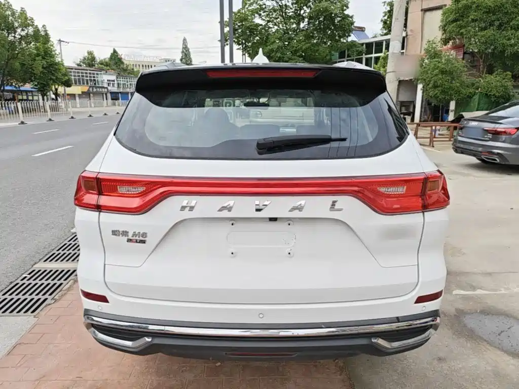 Haval M6 PLUS 1.5 T DCT Luxury Connected