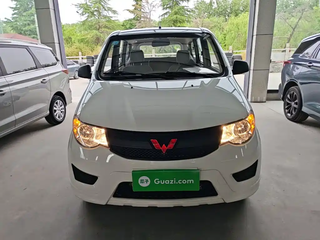 Wuling Hongguang 1.2 L S Basic CN-VI LSI