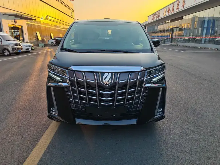 Toyota Alphard 3.5 L Luxury