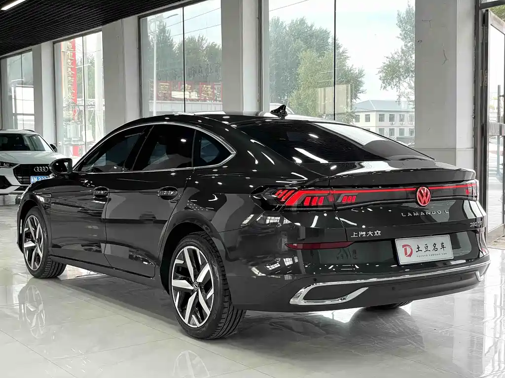 Lamando Lamando L 280 TSI DSG Spicy Cool