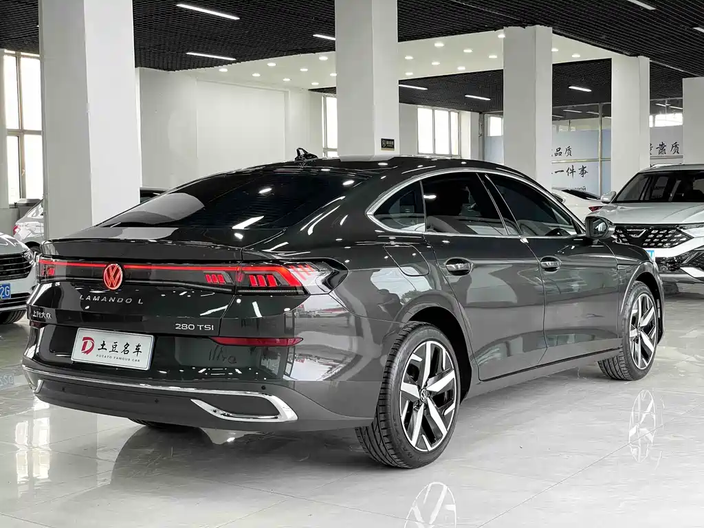 Lamando Lamando L 280 TSI DSG Spicy Cool