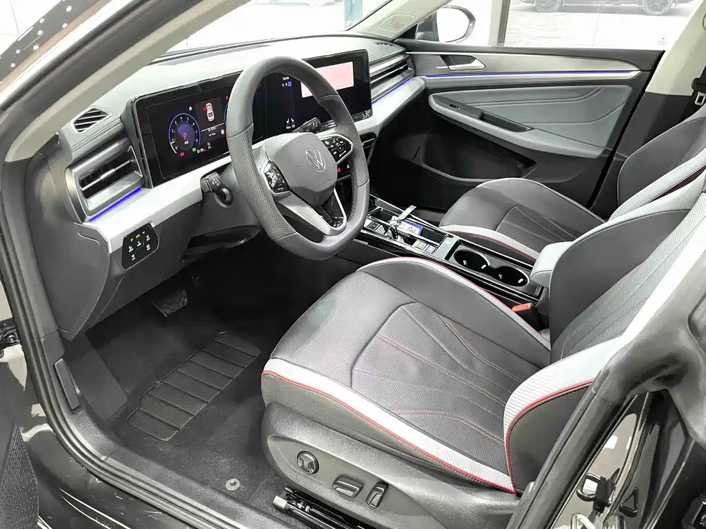 Lamando Lamando L 280 TSI DSG Spicy Cool