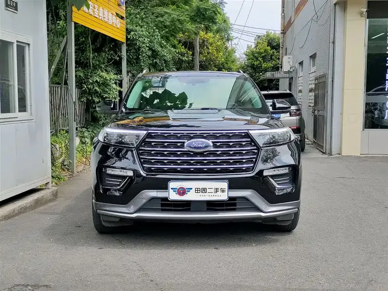 Ford Explorer EcoBoost 285 RWD Style 7-seat