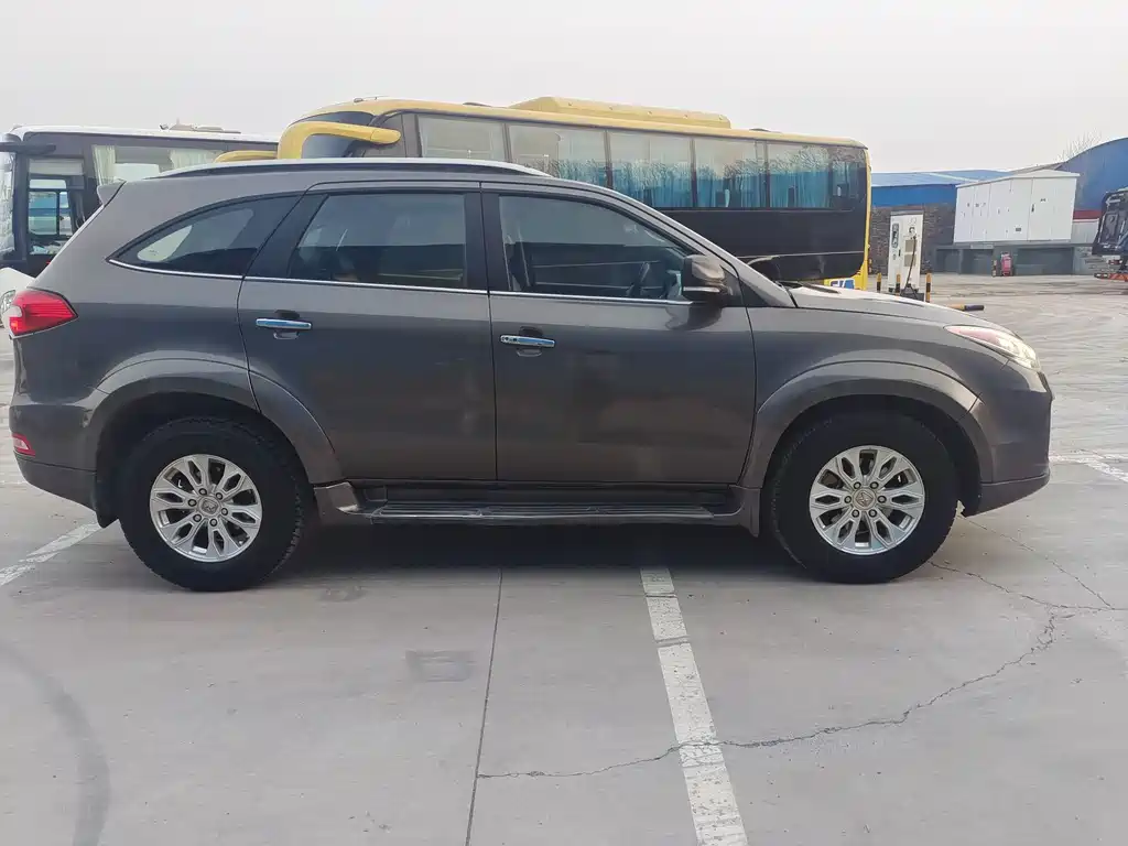 Yusheng S350 2.4 T Auto 2 WD Diesel Super Luxury 5-seat