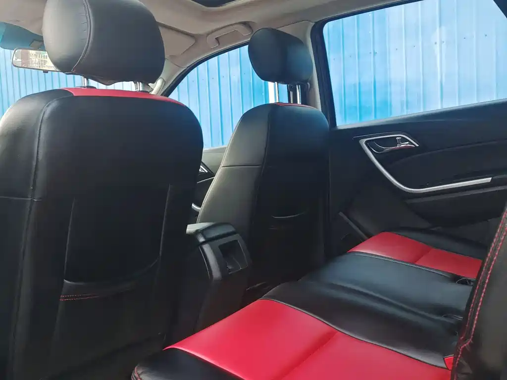 Yusheng S350 2.4 T Auto 2 WD Diesel Super Luxury 5-seat