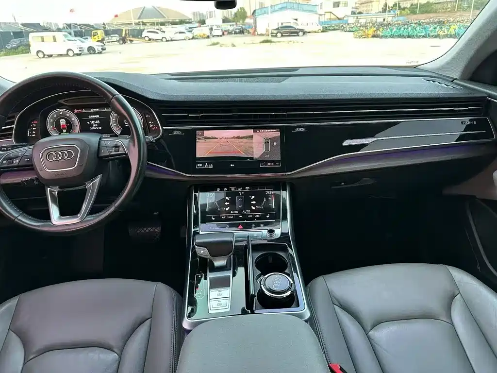 Audi Q8 奥迪Q8 2019款 55 TFSI 尊享动感型