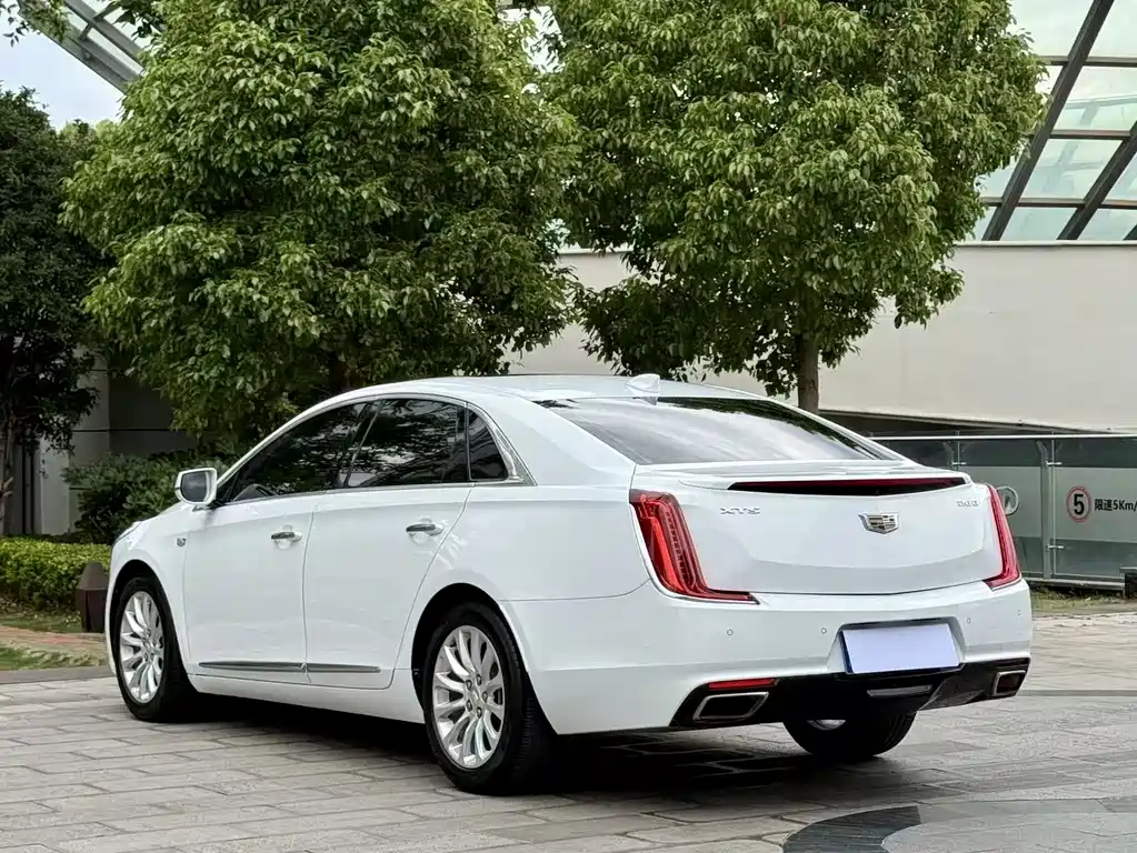 Cadillac XTS 28 T Elite