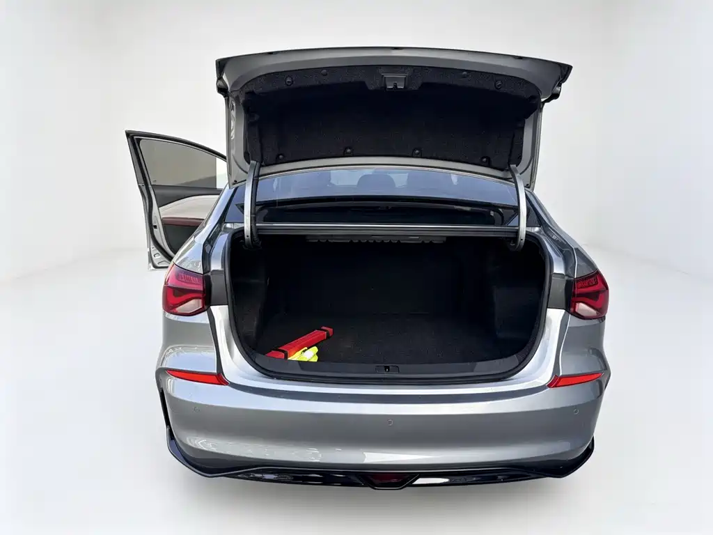 Monza 1.5 L DCT Joy