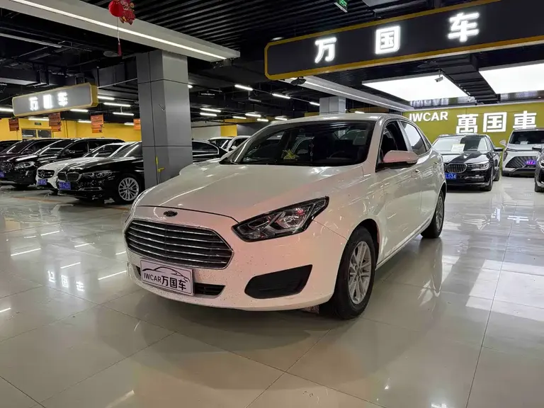 Ford Escort Facelift 1.5 L Auto Quality Enjoyment( ) CN-VI
