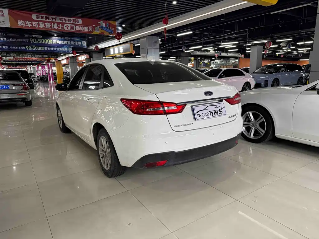 Escort Facelift 1.5 L Auto Quality Enjoyment( ) CN-VI