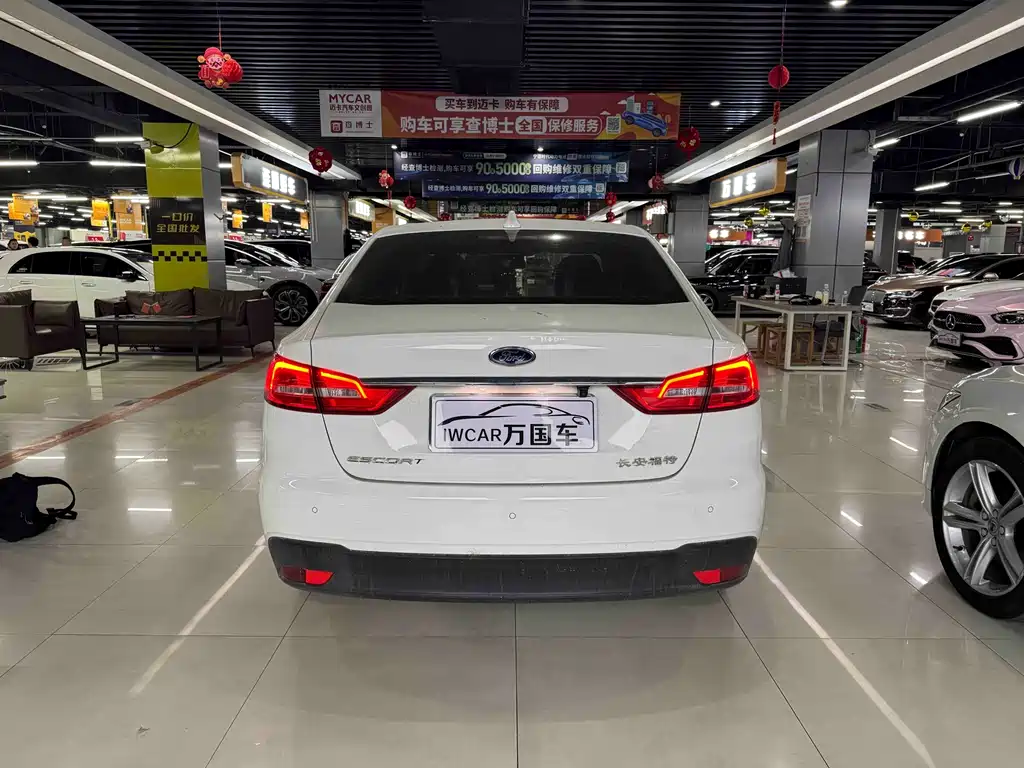 Escort Facelift 1.5 L Auto Quality Enjoyment( ) CN-VI