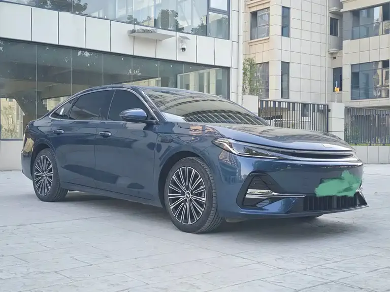 Geely Galaxy A7 银河A7 EM 2025款 EM-i 150 km 星舰版