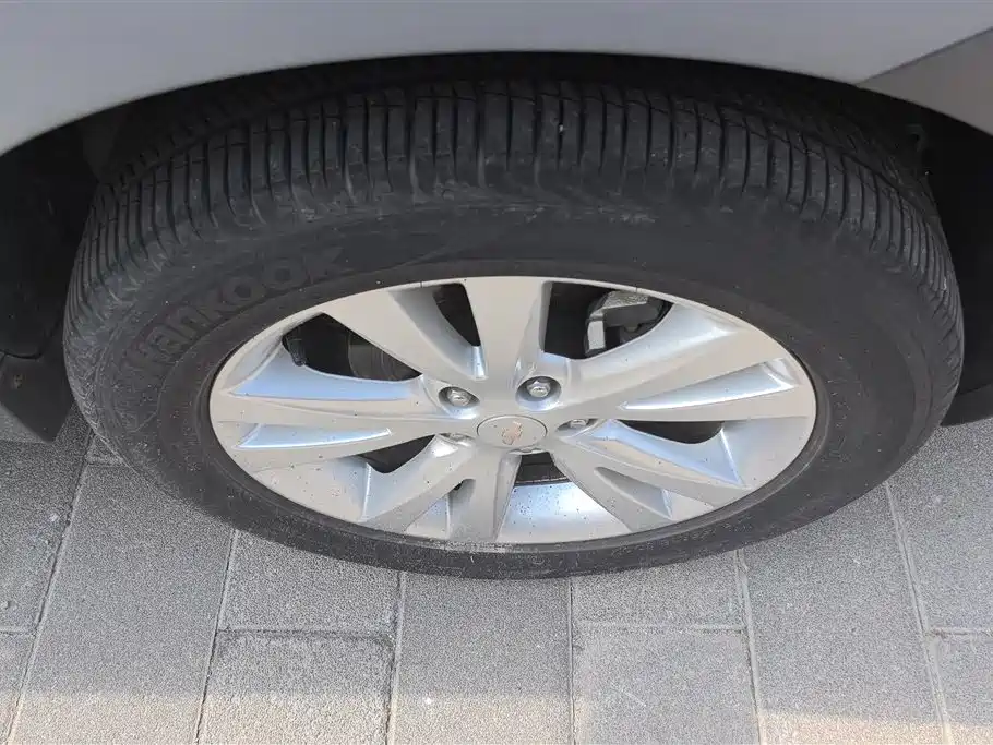 Captiva 2.4 L 4 WD Flagship 7-seat