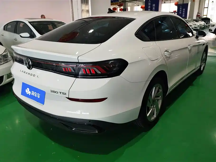 Lamando Lamando L 280 TSI DSG Dazzle Hot