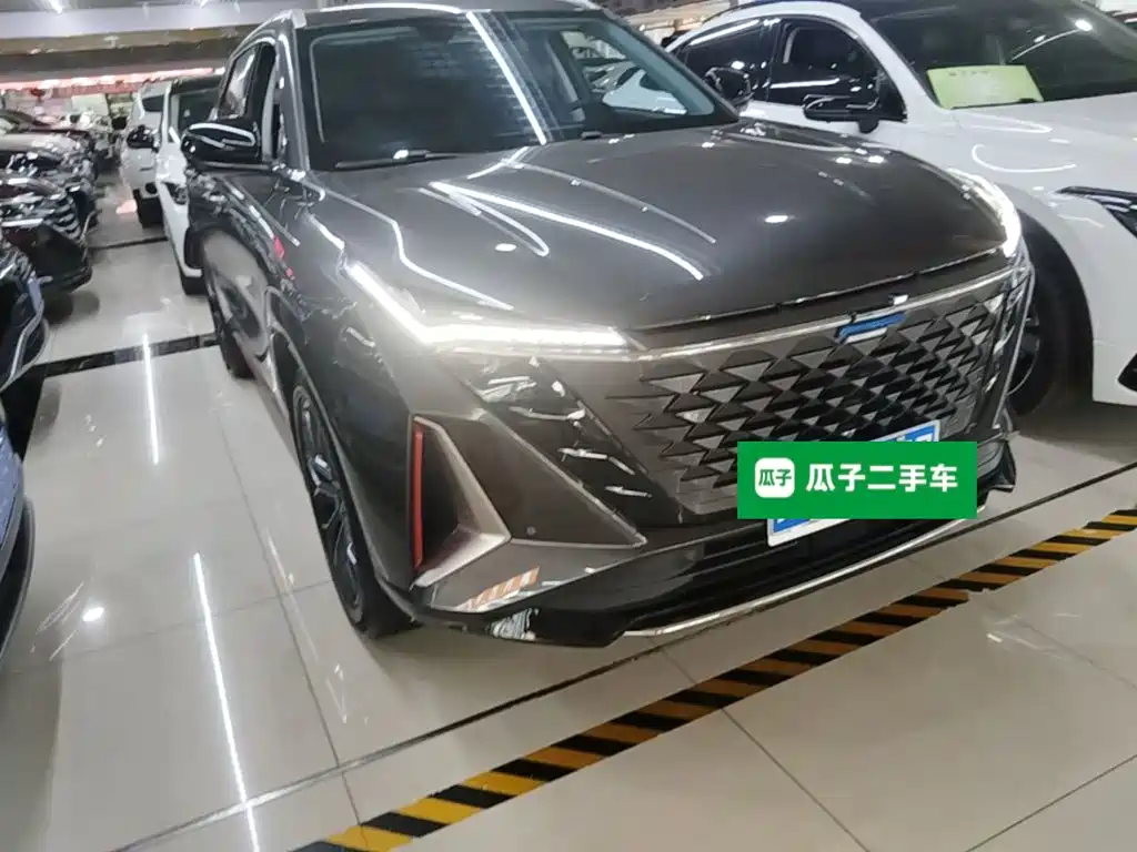 Changan Oshan Z6 Blue Whale 1.5 T DCT Smart Leading