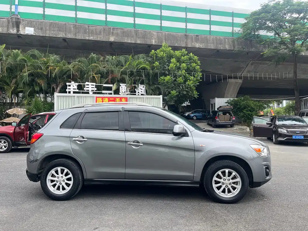 ASX 2.0 L CVT 2 WD Luxury