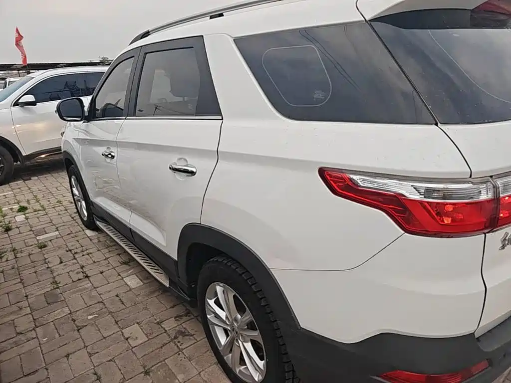 Fengguang S560 风光S560 2018款 1.8 L 手动都市型 7座