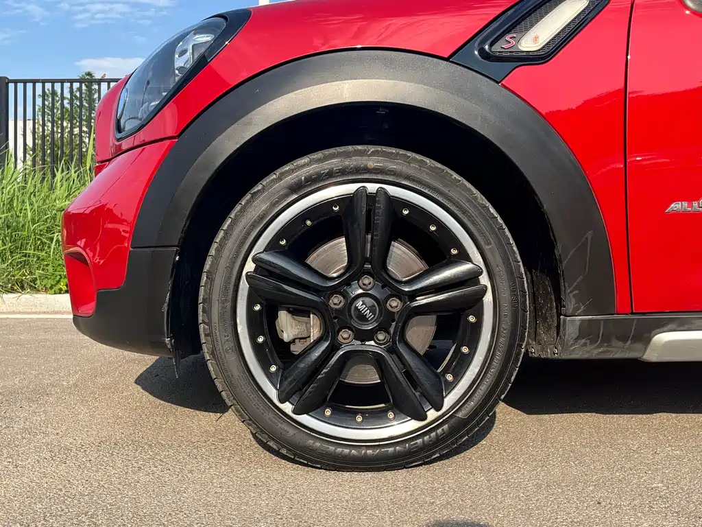 MINI COUNTRYMAN 1.6 T COOPER ALL4 Fun Gear Fan
