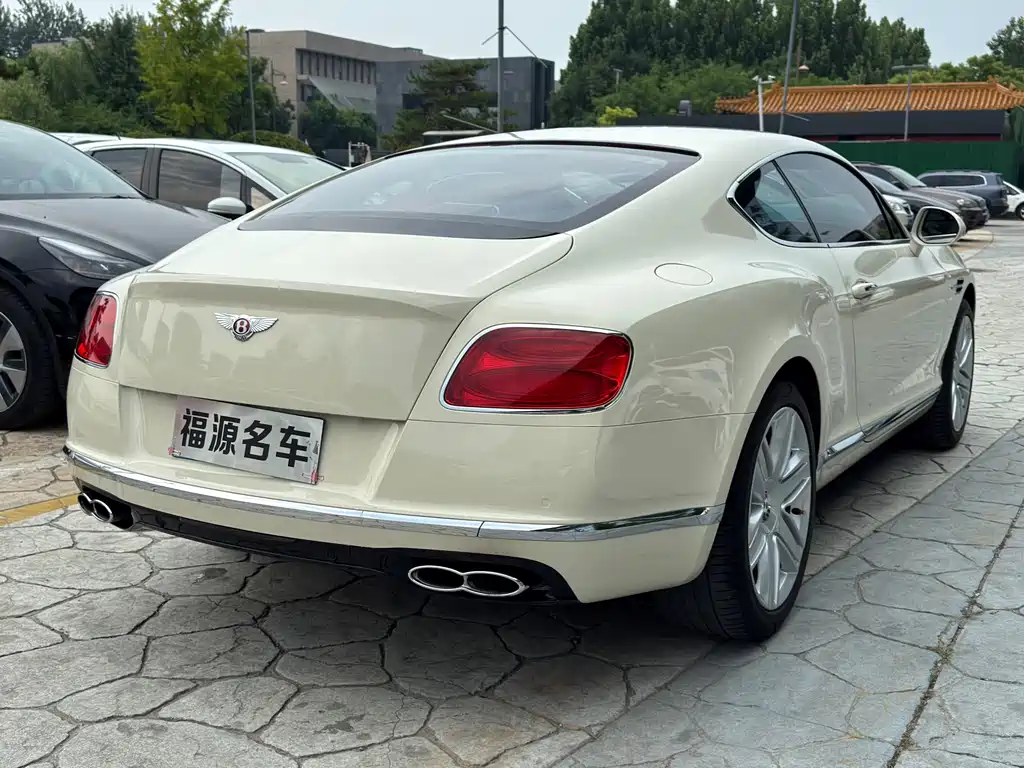 Continental GT 4.0 T GT V8 Standard