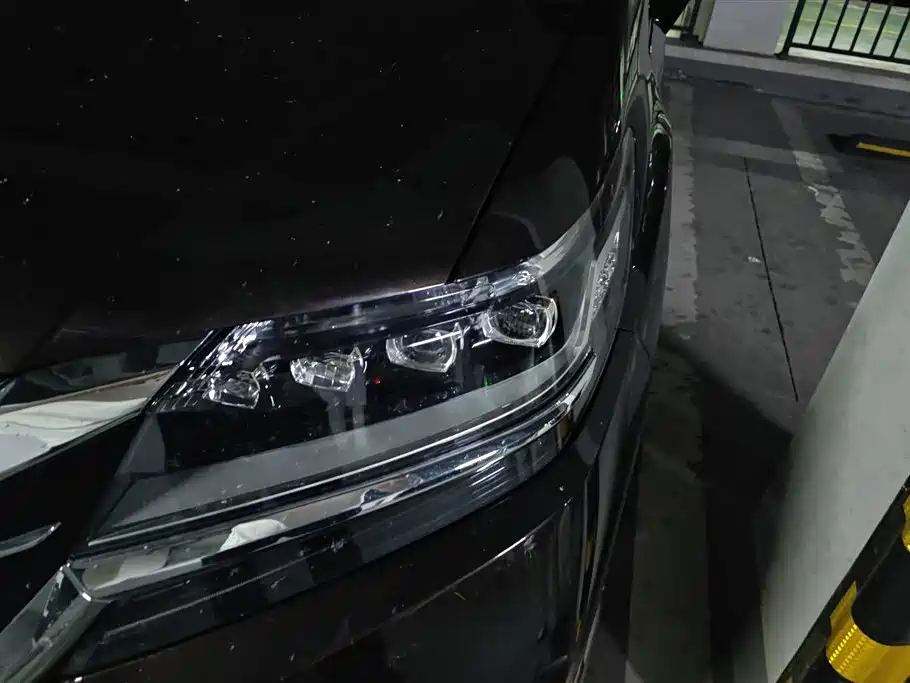 Elysion 2.4 L Luxury