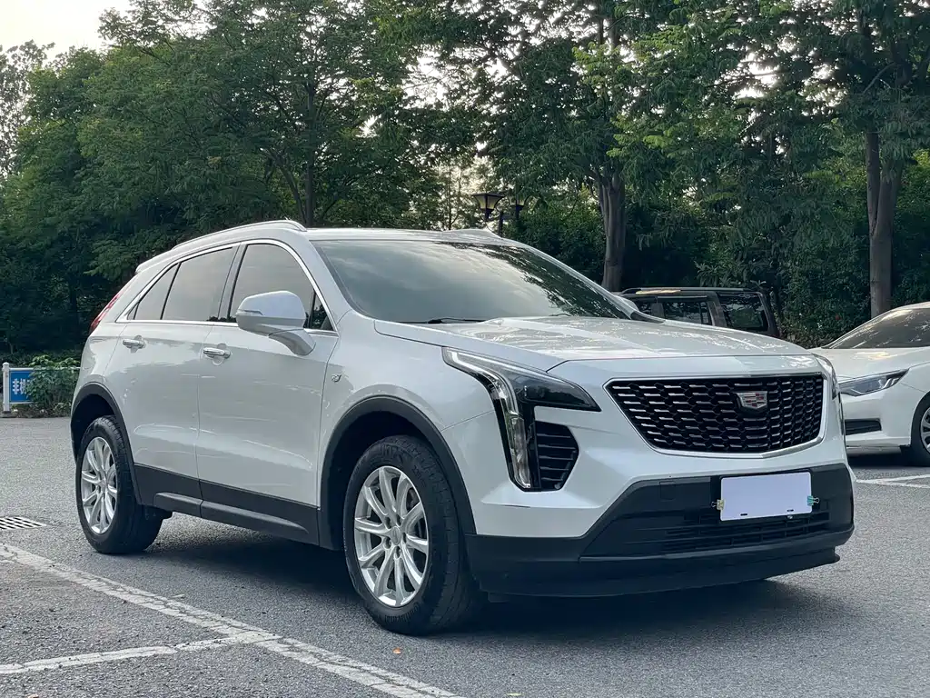 Cadillac XT4 28 T 2 WD Tech