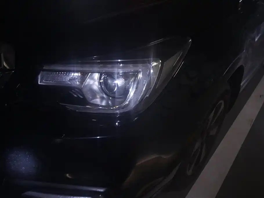 Forester 2.5 i Luxury Navigation