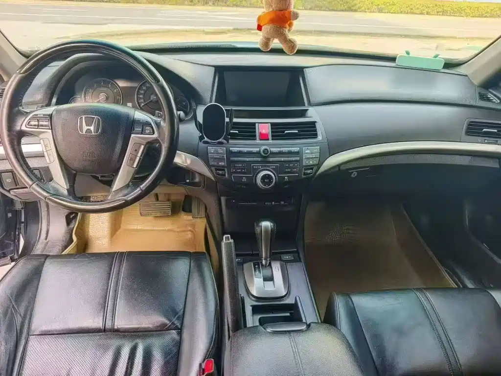 Crosstour 3.5 L Flagship
