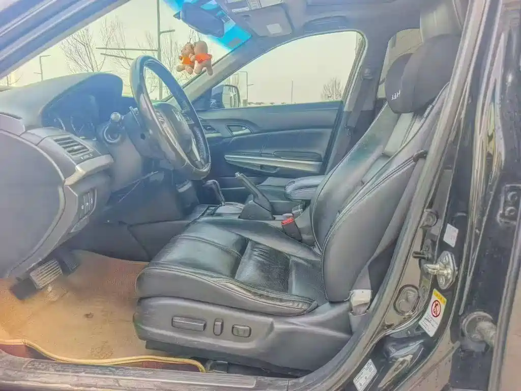 Crosstour 3.5 L Flagship