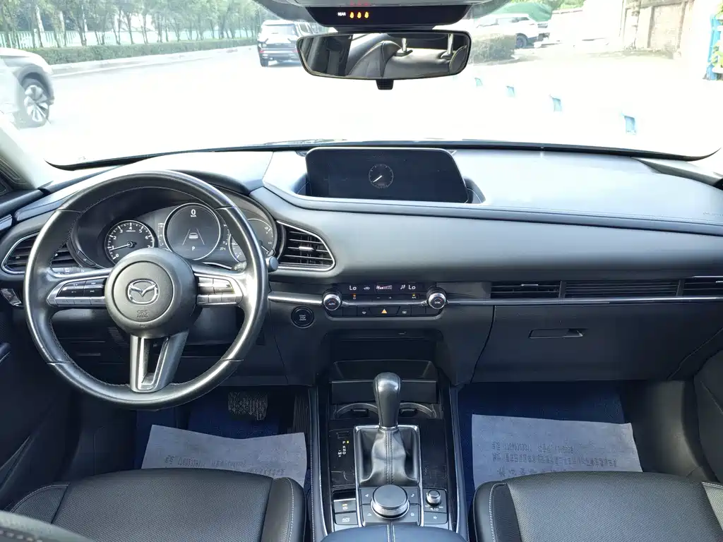 Mazda CX-30 2.0 L Auto Jiayue
