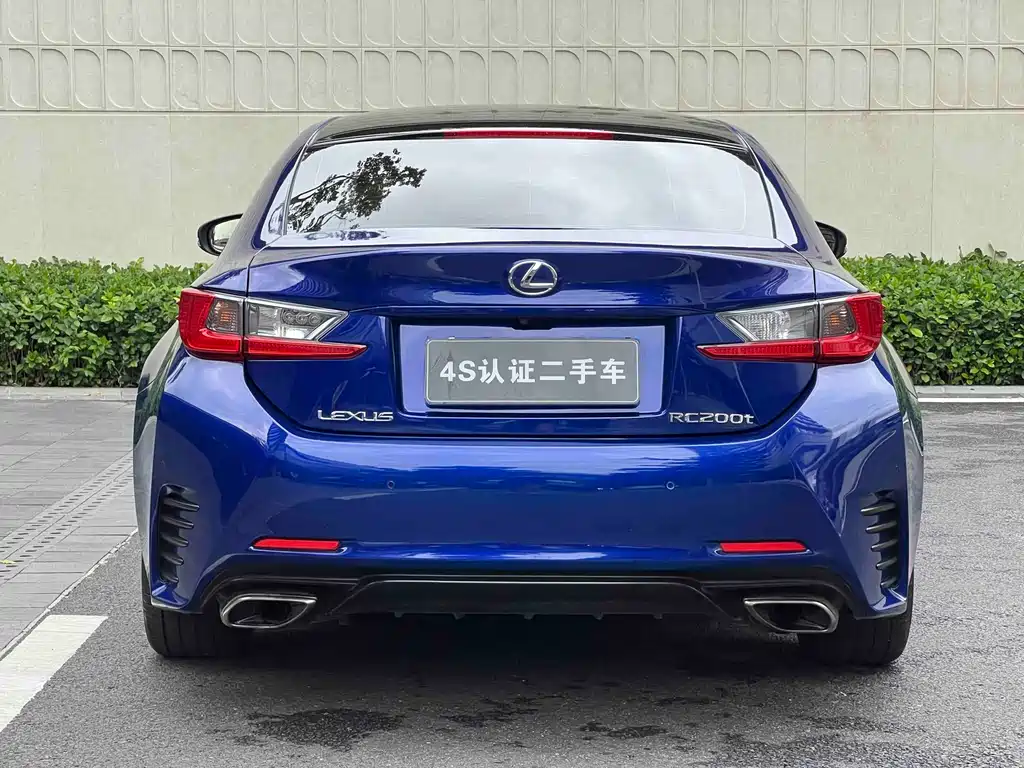 Lexus RC 200 t F SPORT
